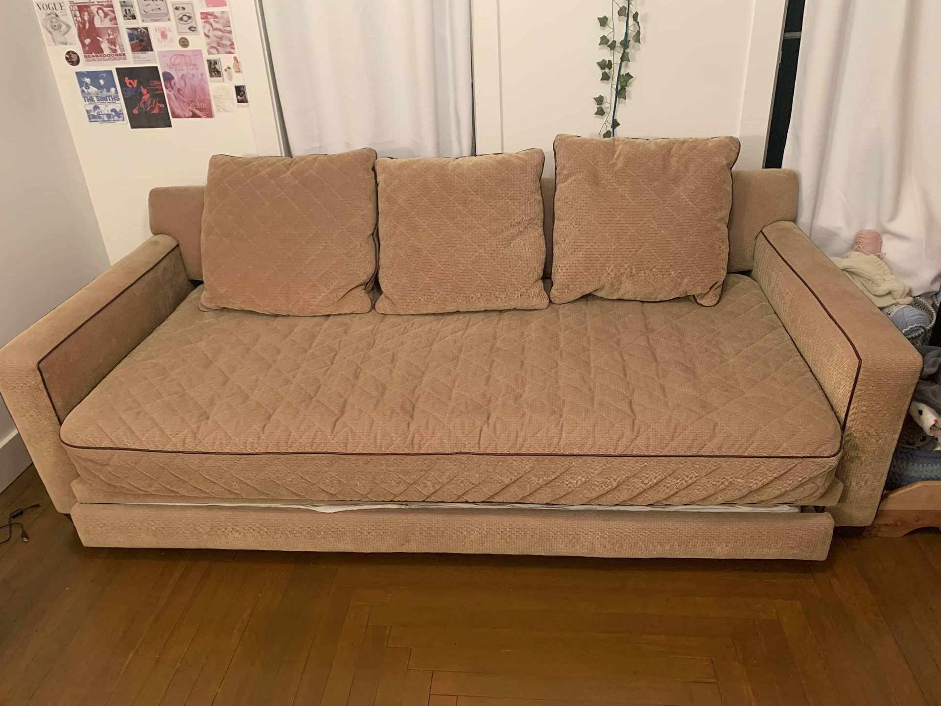 Trundle bed sofa