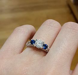 Top grade created Sapphire and Cubic Zirconia CZ Simulated Diamond Engagement Wedding Ring Size 6