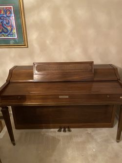 Beautiful Baldwin piano
