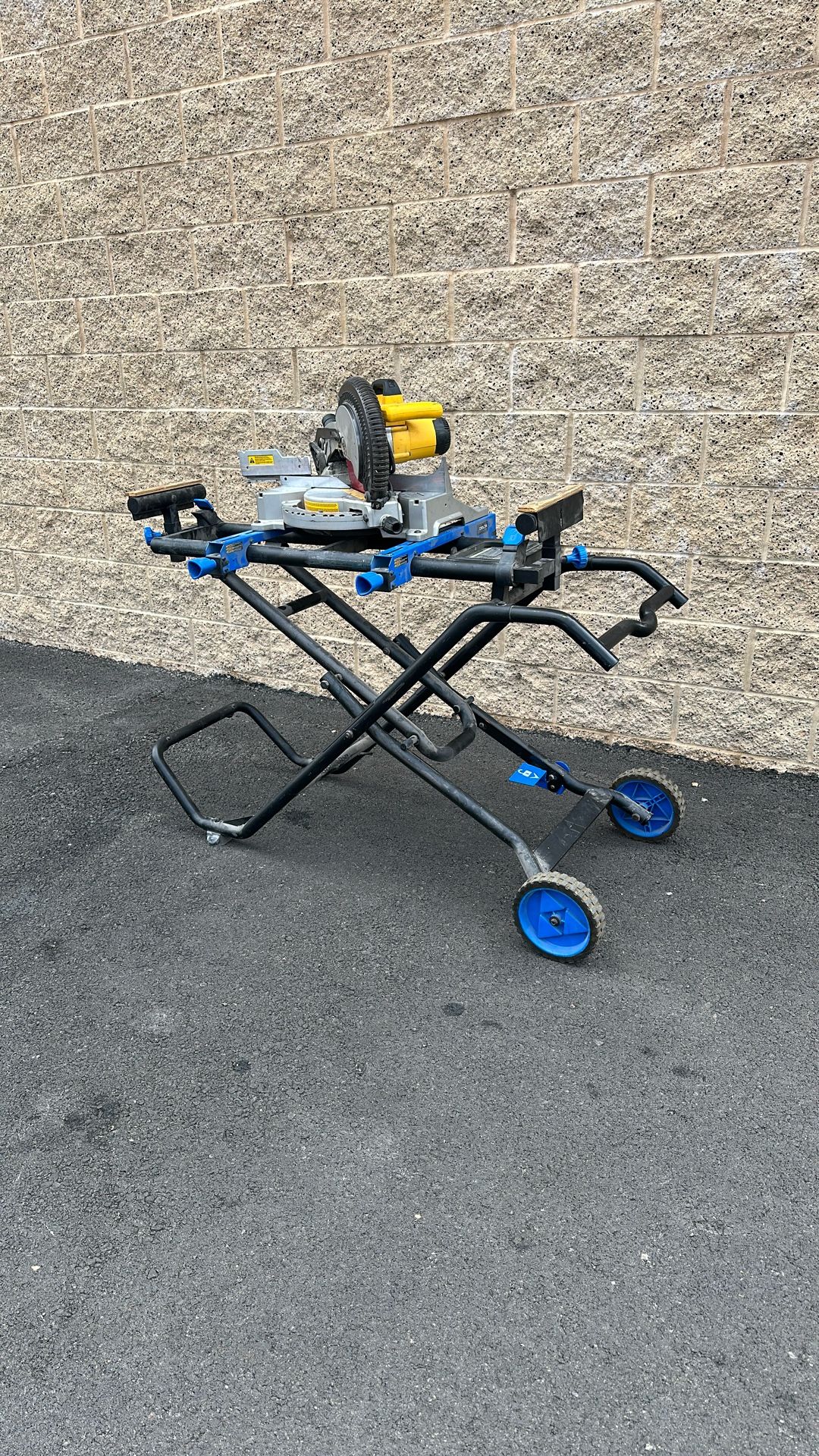 DeWalt 12” Sliding Compound Miter Saw with Rolling Stand – Heavy Duty