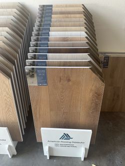 Luxury Vinyl, Laminate Flooring | Baseboards, Crown Molding. & Casing