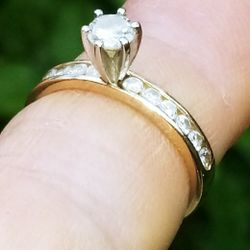 14k Engagement Ring 2Total Weight Diamonds.50 White Clean Stones