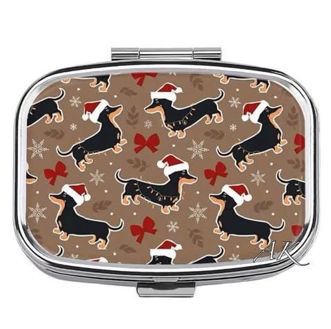 Dachshund Santa Pill Box 🐾 Doxie Wiener