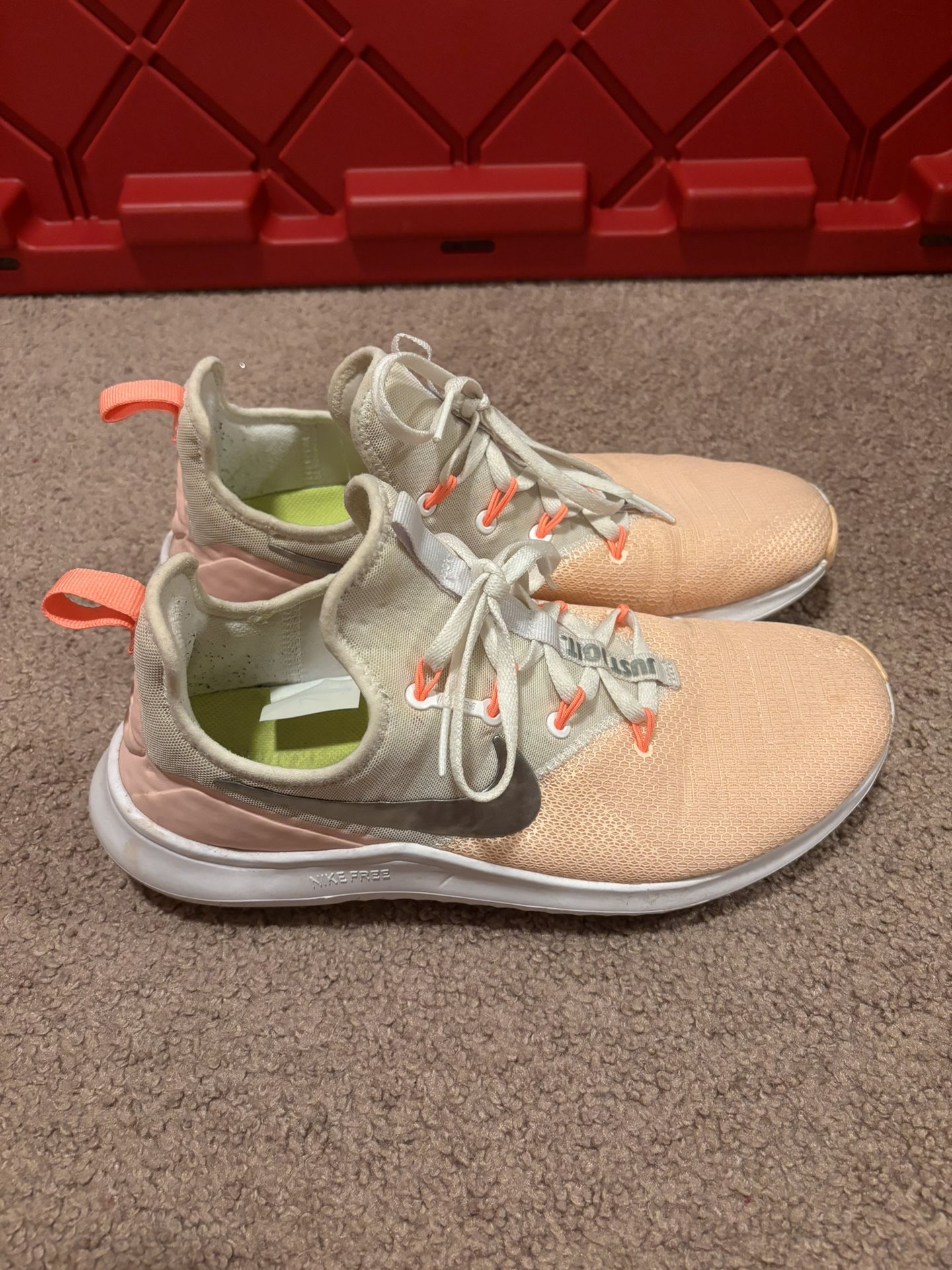 Nike Woman’s Running Shoes Sz 10