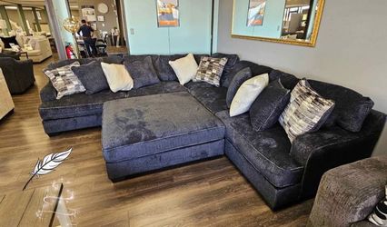 🍂Brand New 👌Lavernett 3 Piece Sectonial Sofa
