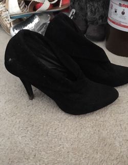 Charlotte Russe Suede Black Booties