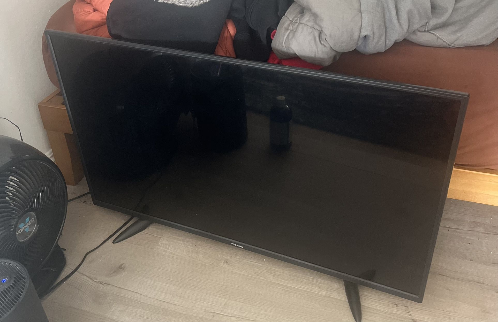 $20 43” In Flat Screen Toshiba TV