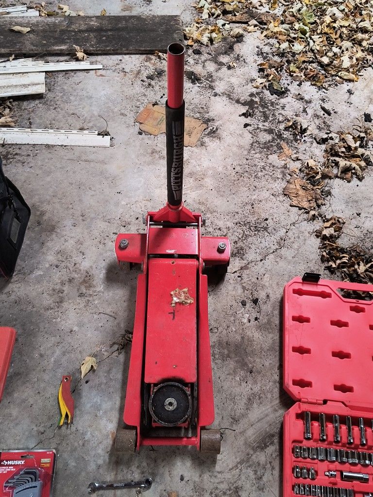 Harbor Freight 3.5 Ton Car Jack