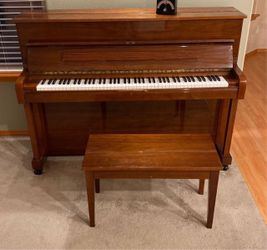Young Chang Upright Piano with Bench – Beautiful Condition