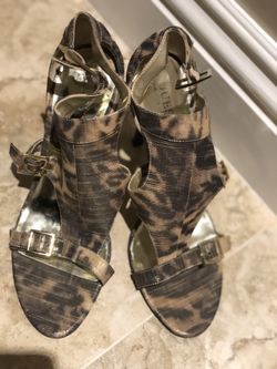 Guess heels 9m very good condition