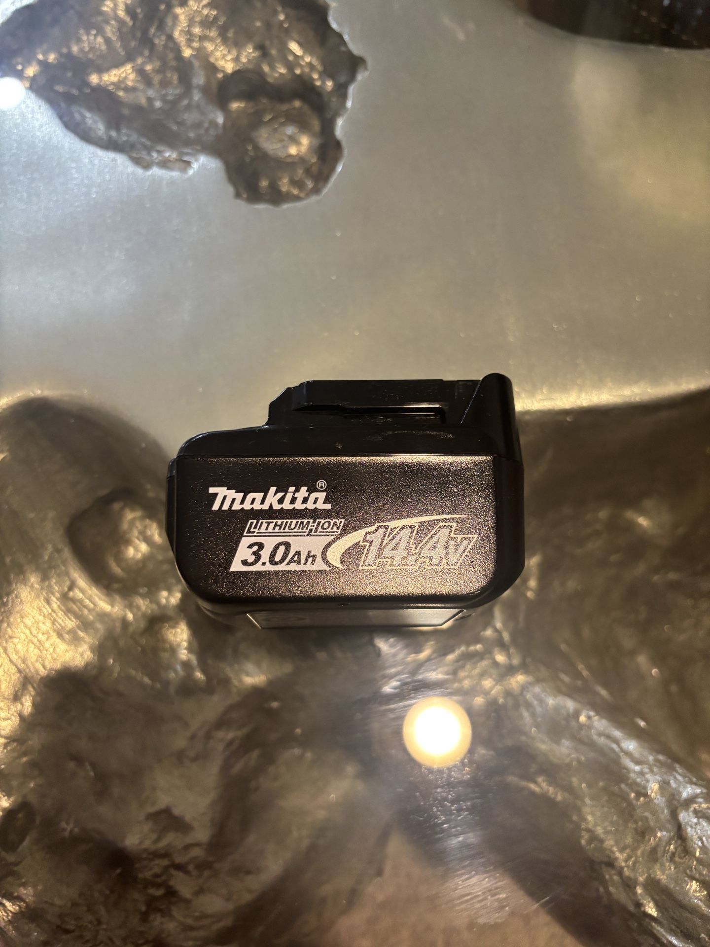 Makita 3.0Ah 14.4v