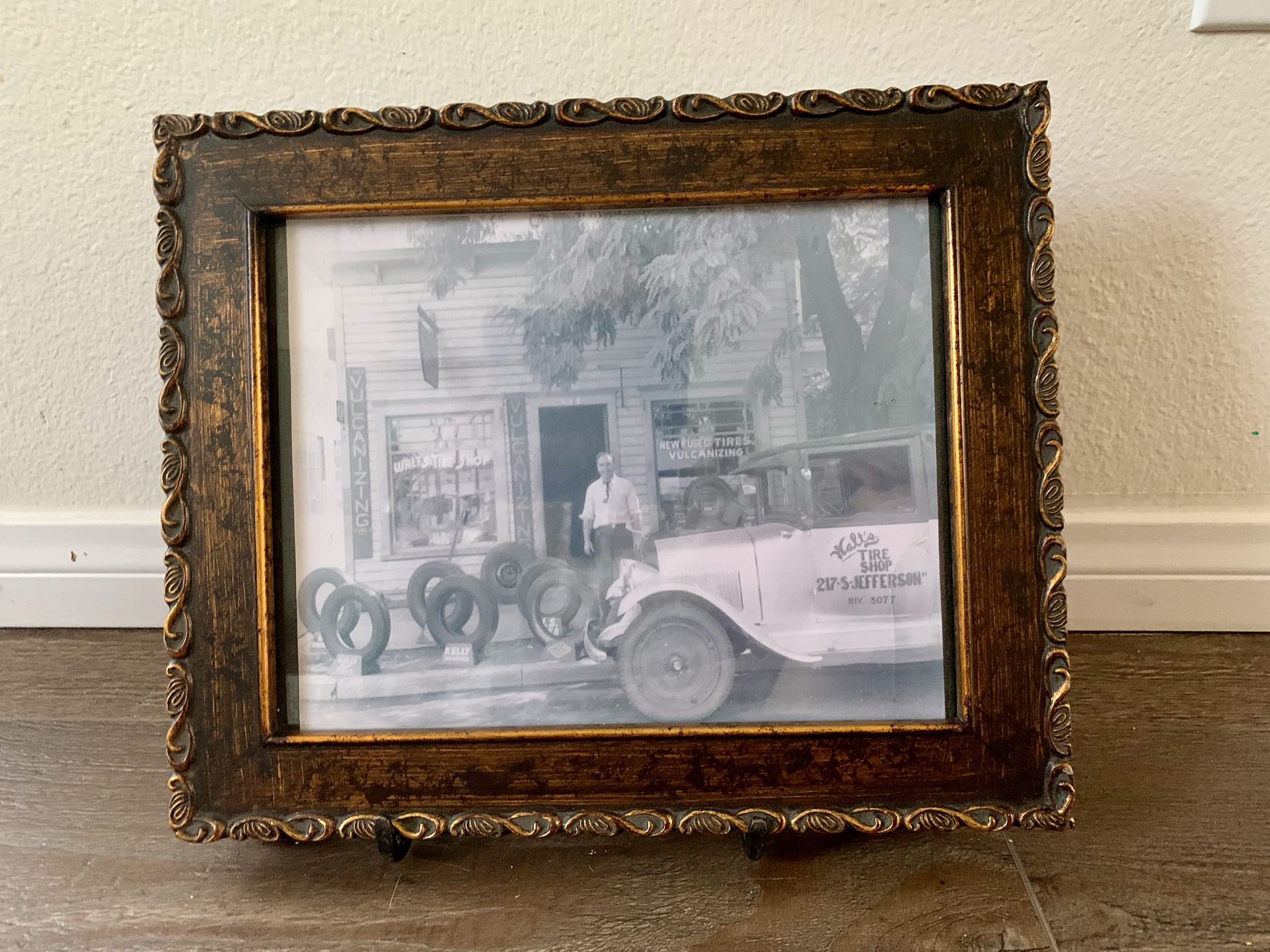 Vintage Photo Framed Wooden Frame  12/14”