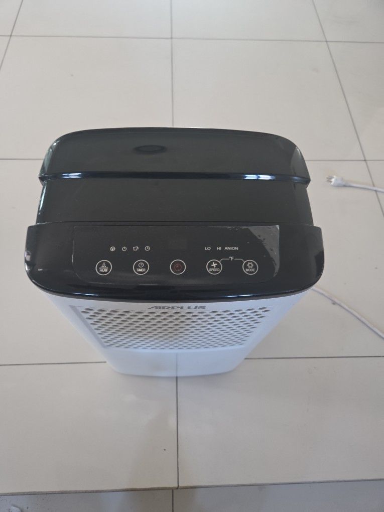 AIRPLUS Dehumidifier