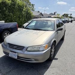 2000 Toyota Camry