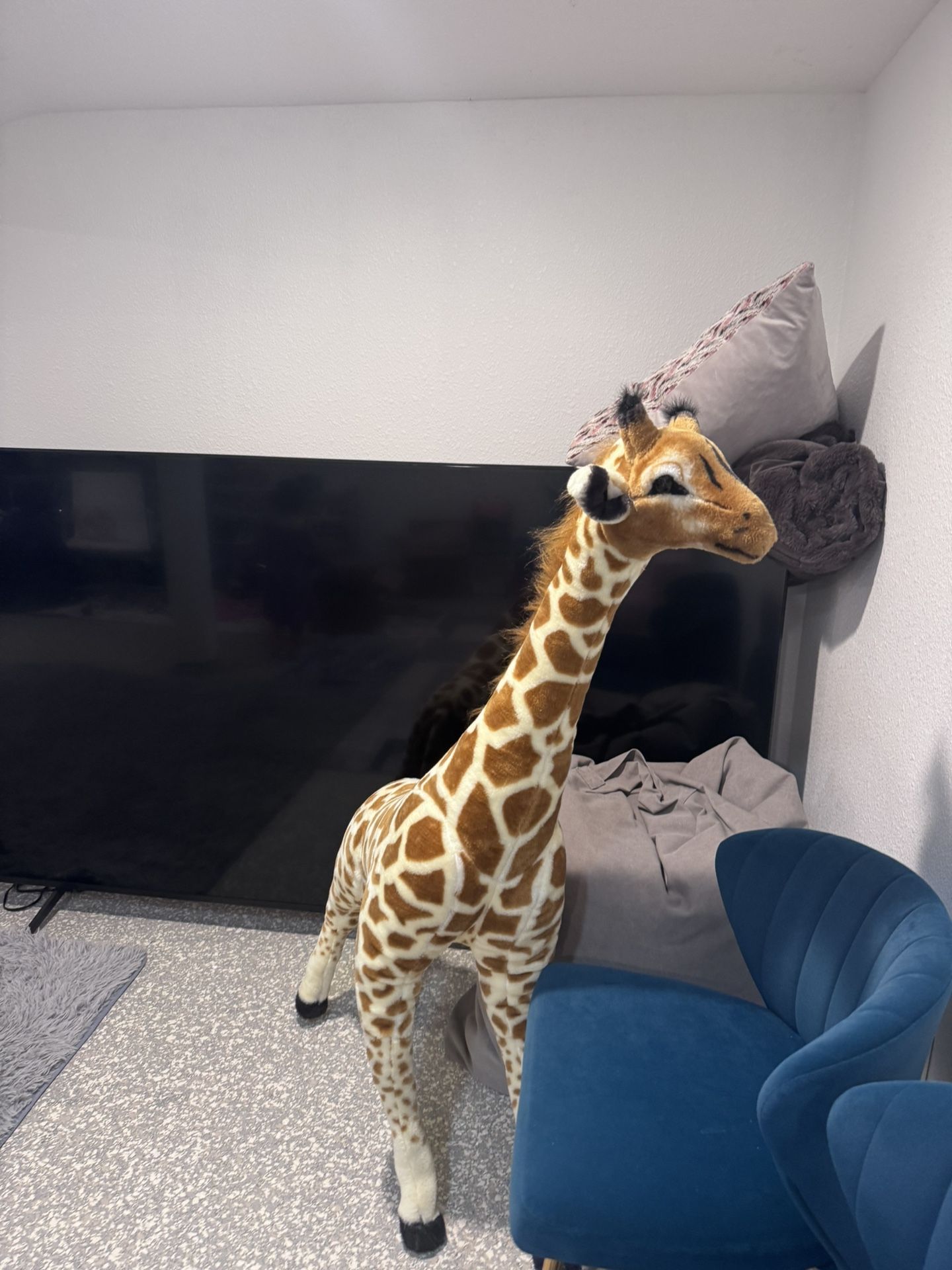 Melissa & Doug Giant Giraffe Stuffed Animal, Lifelike Plush Toy Stands Over 4-Feet Tall, Surface Was