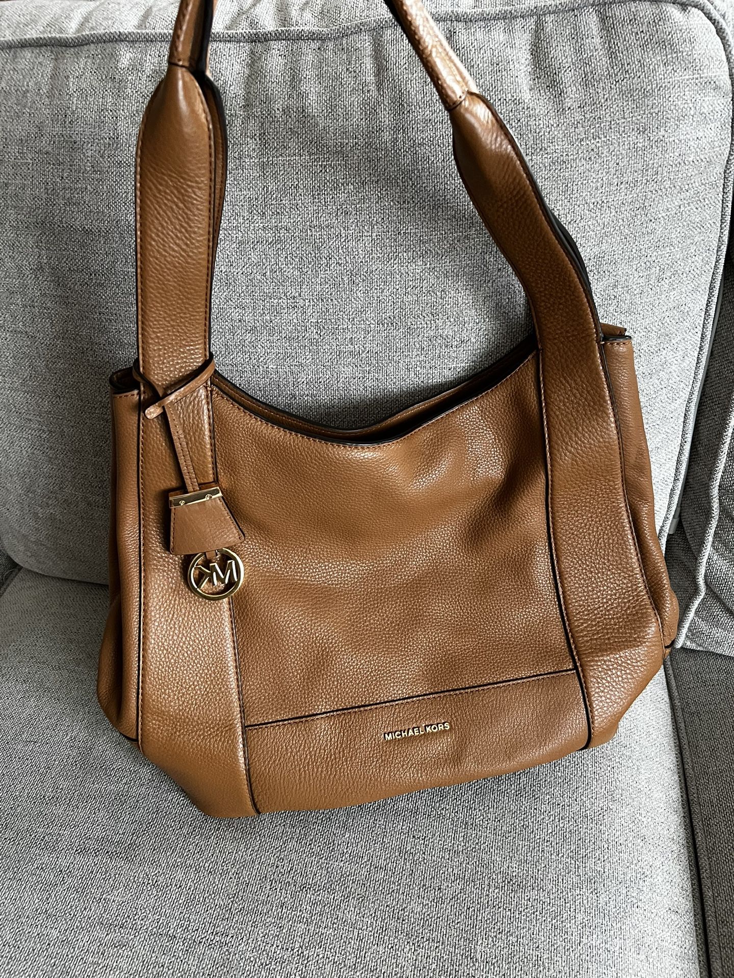 MK Bag Hobo NWT MSRP $368