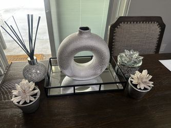 Black and Silver Decorations 