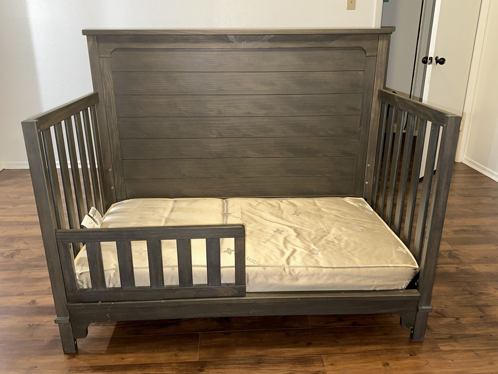 Infant Crib / Toddler Bed for Sale in Mesquite, TX OfferUp