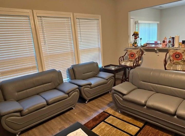 NEW 3-PIECE LEATHER SOFA, LOVESEAT & CHAIR SET LIVING-ROOM SET. OTHER COLORS AVAILABLE !!