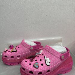 Barbie The Movie x Crocs Mega Crush Clog 'Electric Pink' 209244-6QQ
