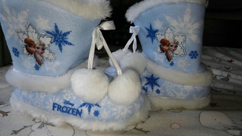 Frozen Slipper Boots