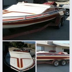 1983 Hallett 21'