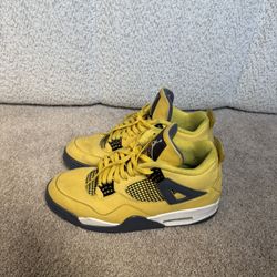 Jordan 4 Thunder 