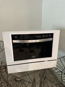 Black + Decker Countertop Dishwasher
