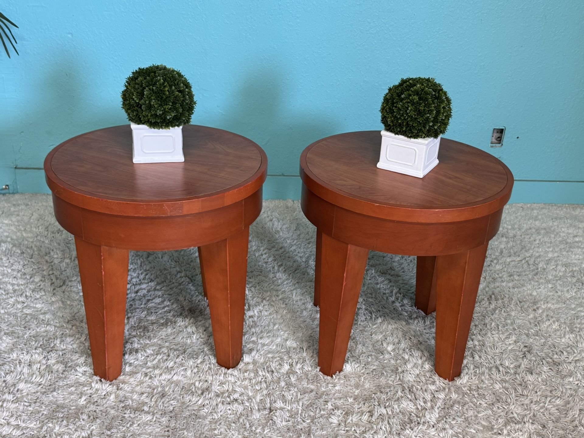 Pretty Pair Of Wooden Side Tables / End Tables