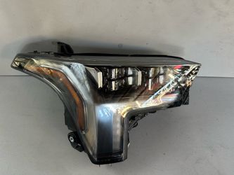 2022 2023 2024 2025 2026 TOYOTA TUNDRA SEQUOIA RIGHT PASSENGER SIDE FULL LED HEADLIGHT OEM 81110-0C300