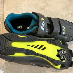 Clip On biking Shoes