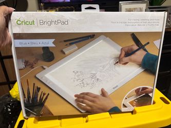 Cricut BrightPad Light Pad – Blue