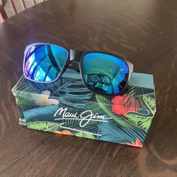 Maui Jim Sunglasses - Red Sands Model Polaized