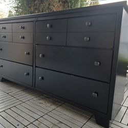 Very Nice Solid Wood Dresser.