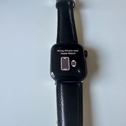 Apple Watch SE 2nd Gen GPS Black 40mm + Bonus Leather Band