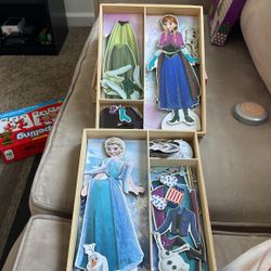 Ana And Elsa Magnetic Dress Up Doll 