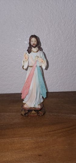 Illuminated Jesus Statue 8' Inches Tall