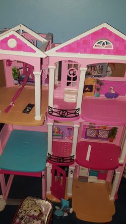Barbie dream house