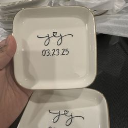 WEDDING FAVORS 
