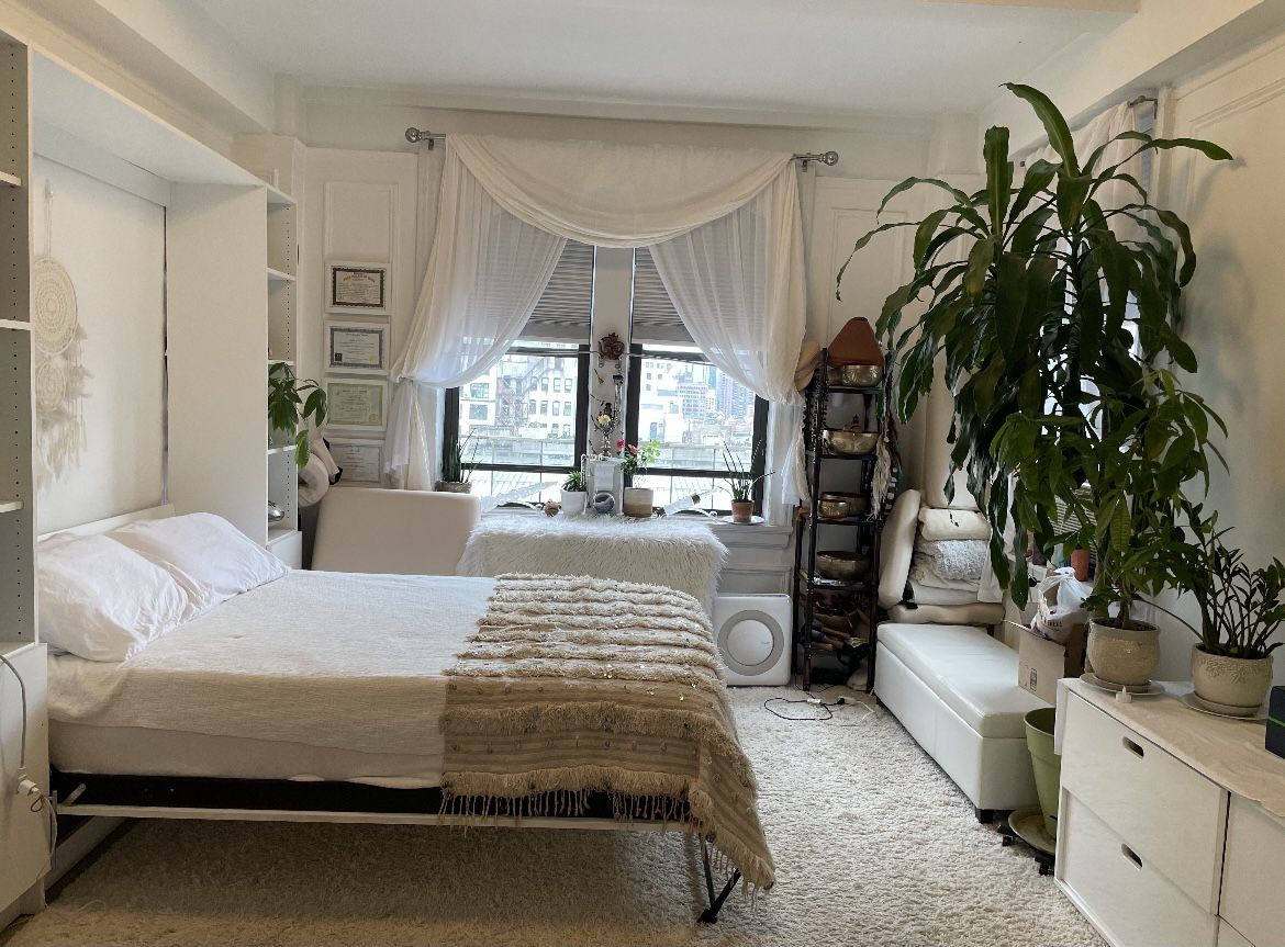 Murphy bed