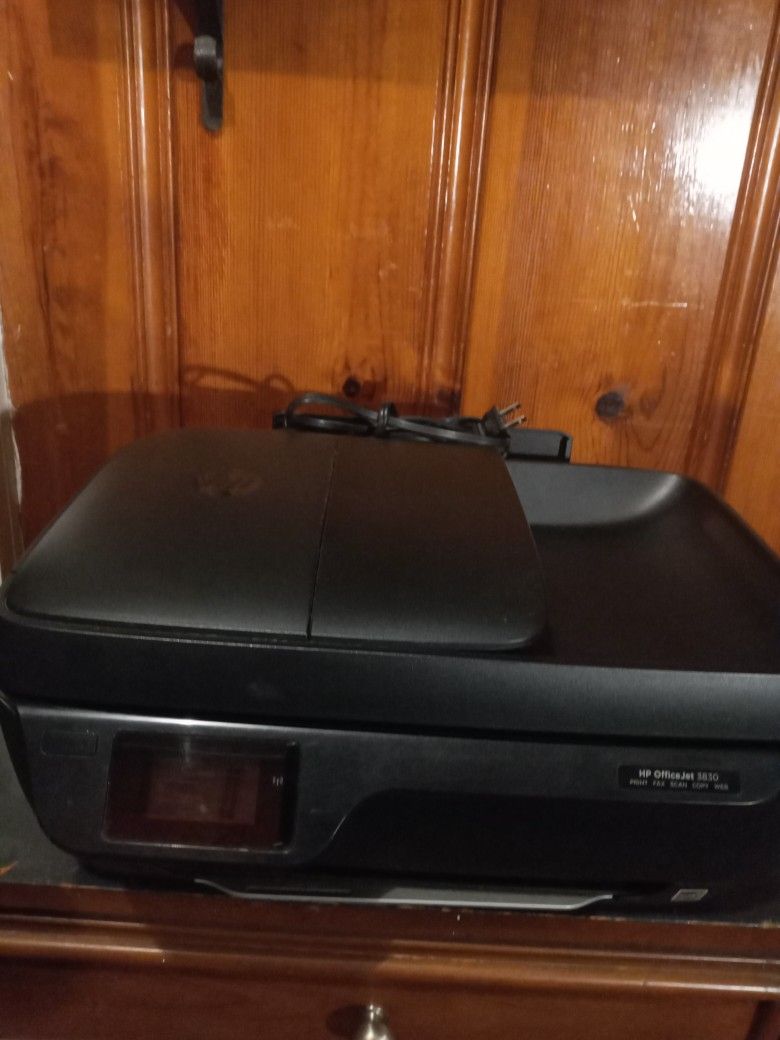 HP OFFICE JET 3830  PRINT COPY FAX  SCAN  WEB  - GOOD CONDITION
