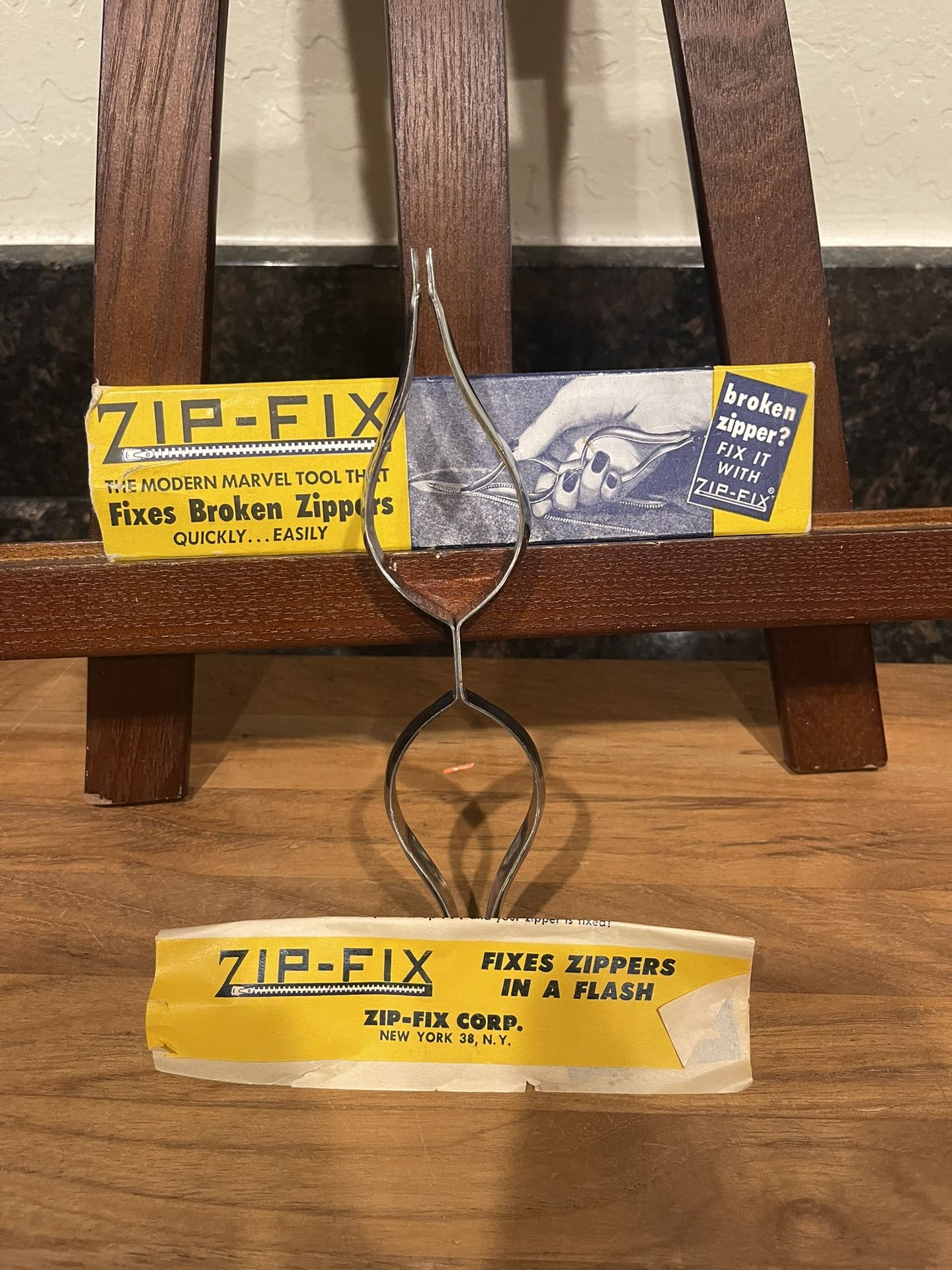 Vintage ZIP FIX Fixes Zippers