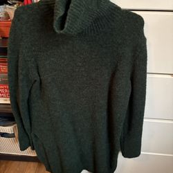 Cute Green Forever 21 Long Sweater. Perfect To Wear W Leggings And Heels