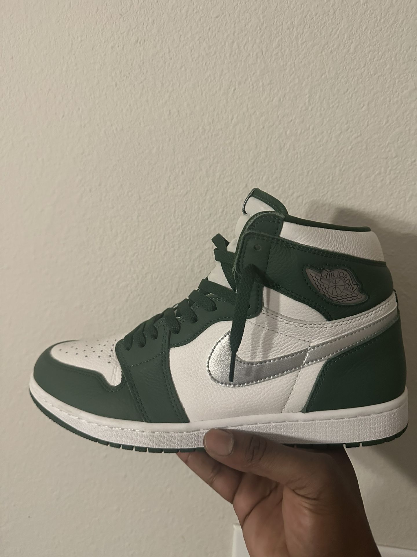 Gorge Green Jordan 1