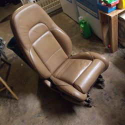 CAR SEAT