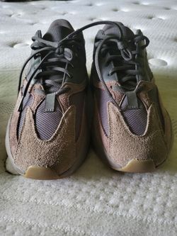 Yeezy Boost 700 Mauve 2018