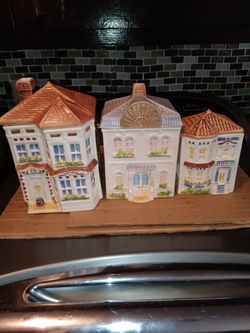 Townhouse Canister Collection Avon