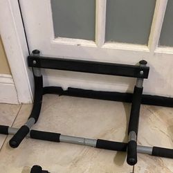 Pull Up Bar Exercise Equipment - See My Other Items 😎