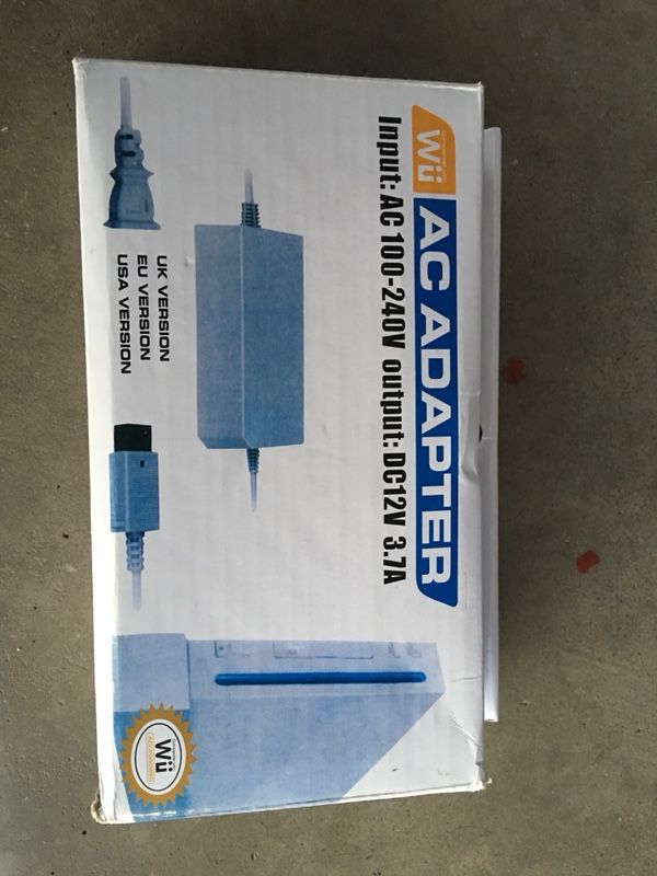Wii AC Adapter 100-240 volts