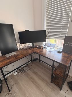 L-shape Desk